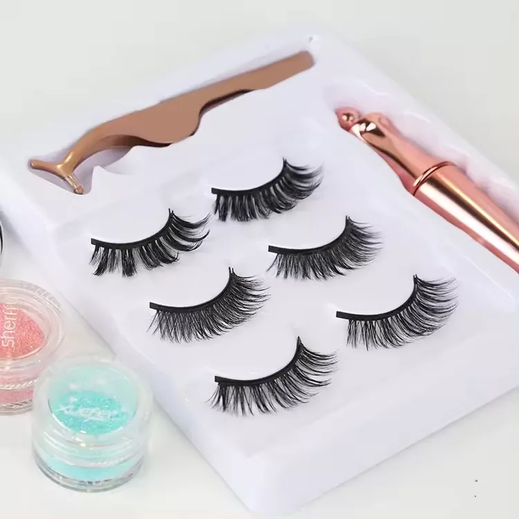 Magnetic False Eyelashes